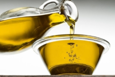 Масло снижает холестерин и защищает сердце — не любое, а именно это