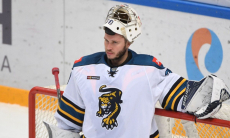 Легендарный голкипер может оказаться в «Барысе»