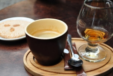 «Пострадать может даже молодой человек». Эти три напитка летом кардиологи считают смертельно опасными