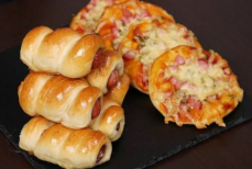 В казахстанских школах уберут сосиски, пиццу и выпечку с первого сентября