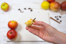 Почему нельзя есть много яблок