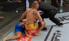 Экс-чемпион казахстанской лиги оформил брутальный нокаут и сразится за контракт с UFC. Видео