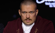 Александр Усик попал в сложную ситуацию