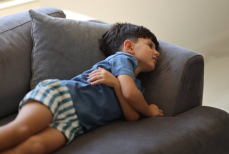 Бразильские врачи три года списывали опасную болезнь ребенка на его лень