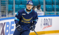«Барыс» объявил о возвращении хоккеиста сборной Казахстана из России