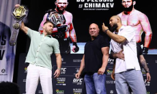Дю Плесси — Чимаев: прямая трансляция боя за титул чемпиона UFC