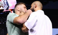 Прямая трансляция турнира UFC 319 с главным боем Дю Плесси — Чимаев