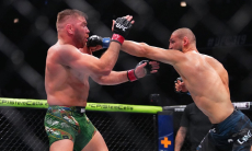 В команде Шавката Рахмонова отреагировали на титульный разгром Хамзата Чимаева в UFC