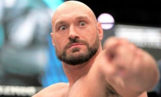 «Уничтожил бы». Тайсон Фьюри назвал победителя боя Усик — Итаума