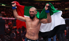 Хамзата Чимаева отказались признавать российским чемпионом UFC