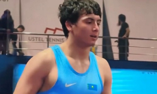 Разгромом за 80 секунд закончилась схватка Казахстана за «бронзу» чемпионата мира по борьбе