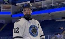 Казахстанский хоккеист поделился ожиданиями от работы с легендой НХЛ