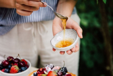 Как отличить настоящий мёд от подделки