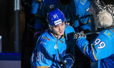 Хоккеист сборной Казахстана подписал контракт с «Барысом»