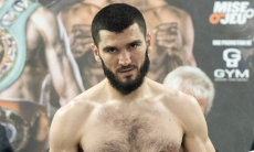 Бетербиев выступил с новыми обвинениями в адрес Бивола