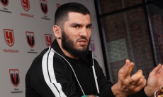 Артур Бетербиев сравнил себя с Мухаммедом Али