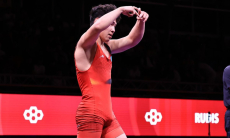 Казахстанский борец победил чемпиона Азии и вышел в финал ЧМ-2025