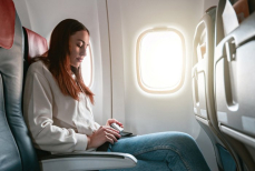 Почему нельзя скрещивать ноги во время полета
