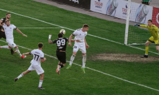 «Каждый тур стал меняться лидер». За рубежом отметили обострение борьбы за «золото» КПЛ