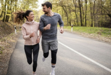 Назван секрет, который помогает миллениалам сохранять моложавый внешний вид