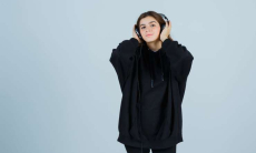 Почему подростки тянутся к мрачным цветам одежды