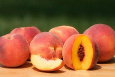 Почему нужно есть персики — польза, секреты и магия сочных плодов