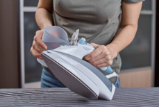 Чистка утюга без усилий — спасает зубная паста