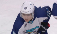 «Барыс» проиграл клубу ВХЛ на старте престижного турнира