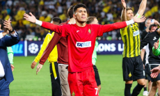 Темирлана Анарбекова признали лучшим вратарем Казахстана после феерии в Лиге Чемпионов