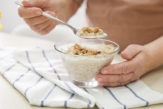 Кардиологи назвали продукт, который после 60 лет должен быть в рационе каждый день