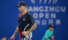 Казахстанский теннисист не смог выйти в четвертьфинал турнира в Китае