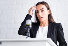 Астрологи назвали знаки зодиака, которые всегда говорят прямо