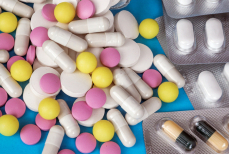 Врач предупредила о серьезных побочных эффектах популярных осенью витаминов