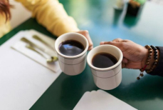 Черный чай или кофе — какой напиток полезнее?