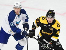 Фоторепортаж с матча КХЛ «Северсталь» — «Барыс» 3:2