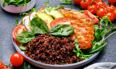 Диетолог рассказала, как похудеть с помощью метода «Гарвардская тарелка»