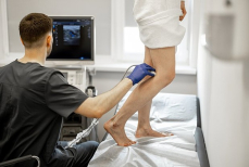 Кардиолог назвал первые симптомы смертельно опасного сгущения крови