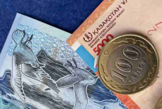 Зарплаты в Казахстане вырастут — кого ждёт прибавка до половины дохода