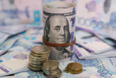Нацбанк ответил на слухи о курсе доллара в 1000 тенге