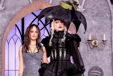 Netflix показал образ Леди Гаги в сериале «Уэнсдей». Фото