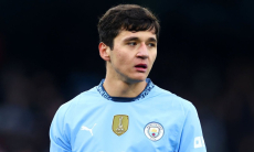 Болельщики «Манчестер Сити» выступили с призывом по Хусанову после провального старта в АПЛ