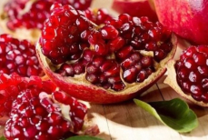Можно ли есть гранат с косточками — ответ вас удивит