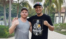 Спарринг-партнёр «Канело» из Казахстана получил бой с чемпионом WBC