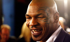 Майк Тайсон объявил о бое с Флойдом Мэйвезером