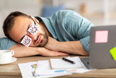 Хроническая усталость или болезнь? Как распознать тревожные сигналы