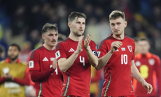 Болельщики сборной Уэльса сделали пожертвование для женщин и детей в Казахстане. Известна сумма