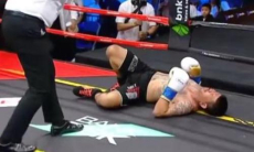 Тяжелым нокаутом в первом раунде завершился бой дебютанта из Казахстана. Видео