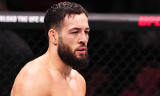 Дагестанского бойца UFC «финишировали» в четвертом раунде