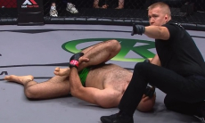 Российский боец получил страшную травму и проиграл нокаутом за 18 секунд