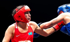 Победы Казахстана и яркий нокаут Узбекистана. Как прошел второй день ЧМ-2025 по боксу